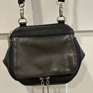 HOBO BLACK SHOULDER BAG SIZE MED